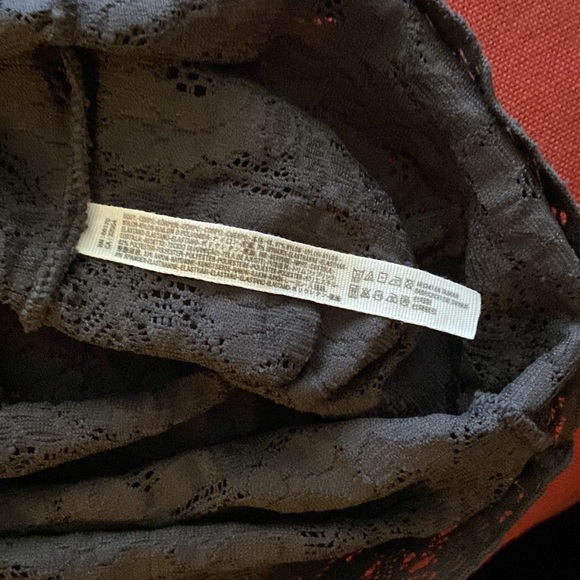 Free People NWT V-Neck Blue-Gray & Green Lace Shirt - Size Sm. STUNNING! - Picture 7 of 9